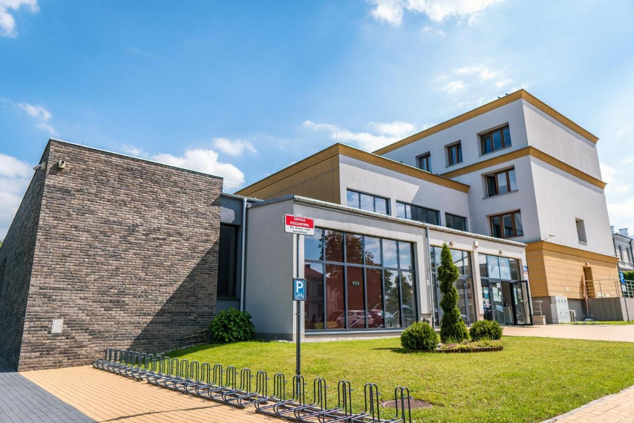 Albergue Dom Studenta Al Łomża Exterior foto